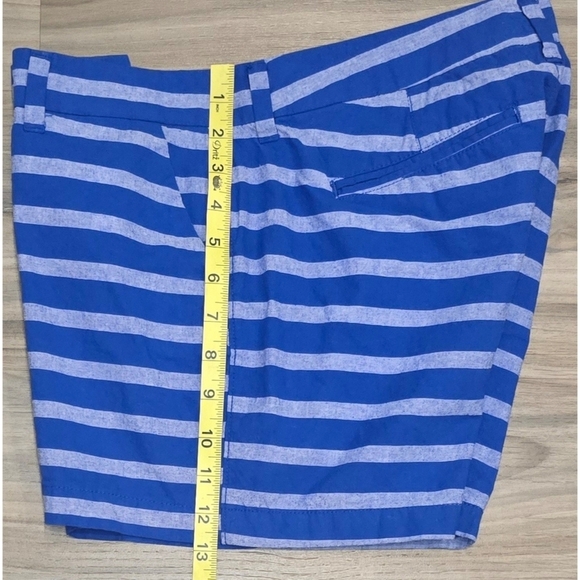 Old Navy Blue Striped Shorts Size 6 - Picture 4 of 6